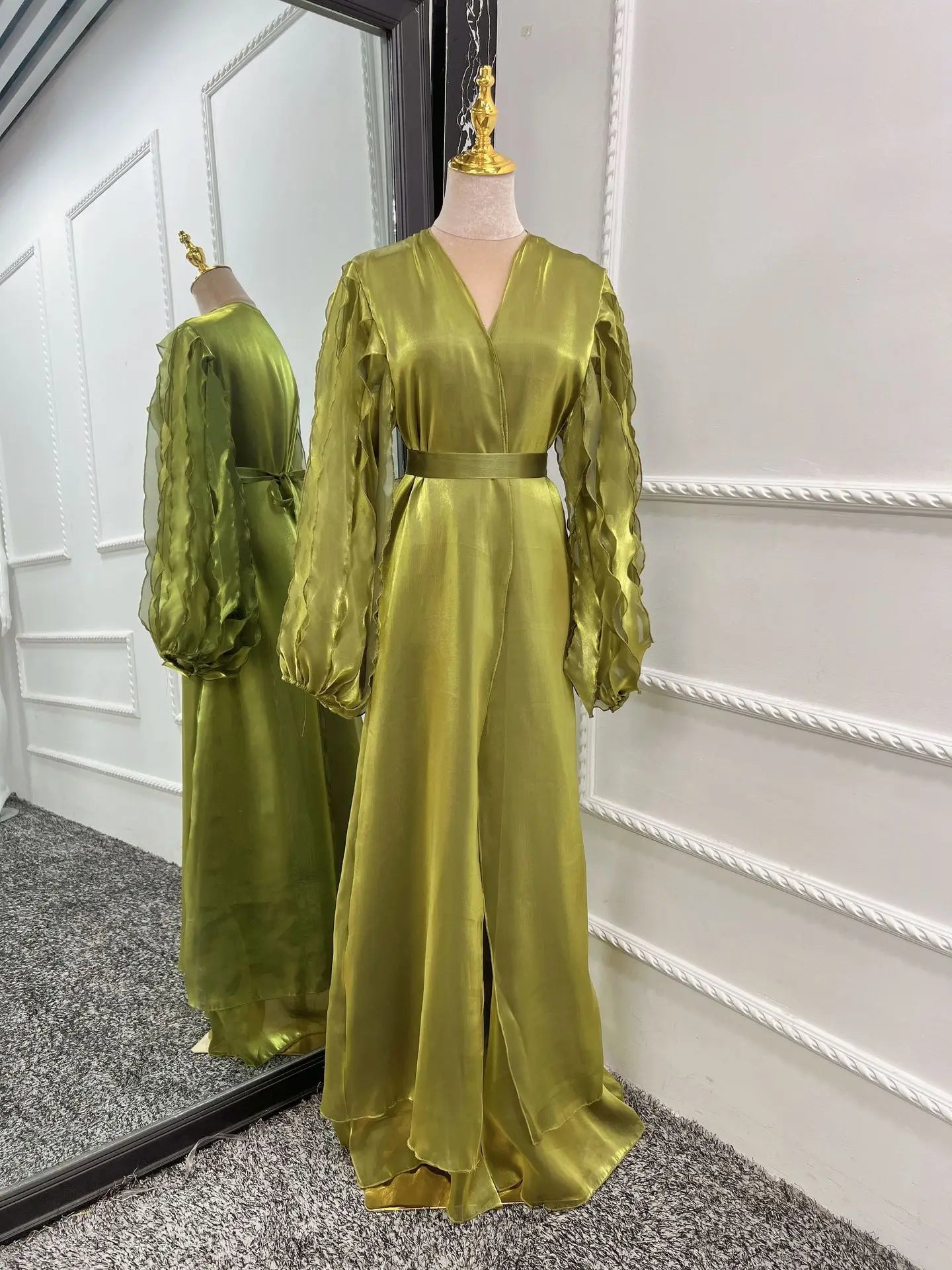 Elegant Dress Solid Color Unique Sleeve Islamic Front Open Abaya Dress