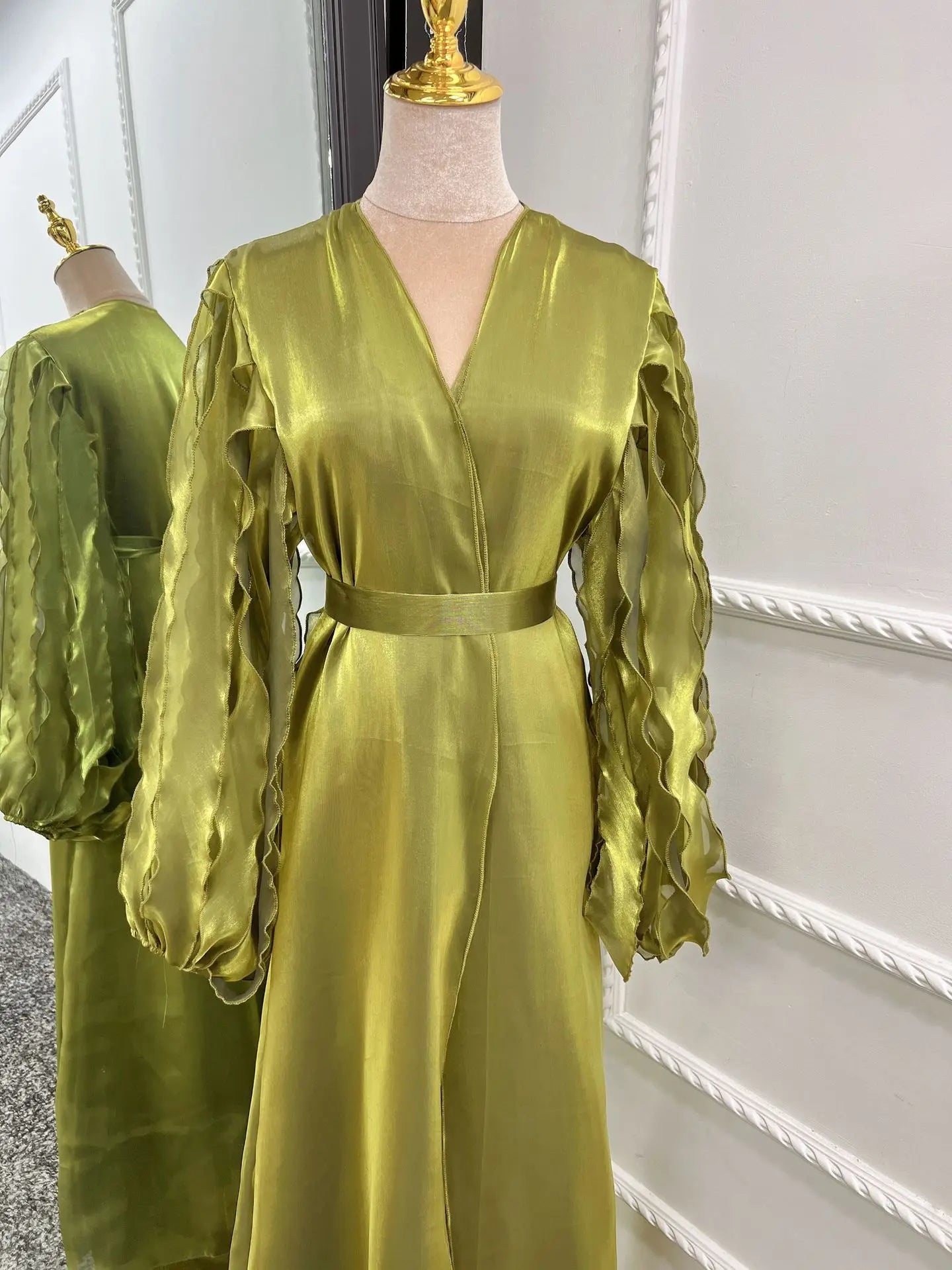 Elegant Dress Solid Color Unique Sleeve Islamic Front Open Abaya Dress