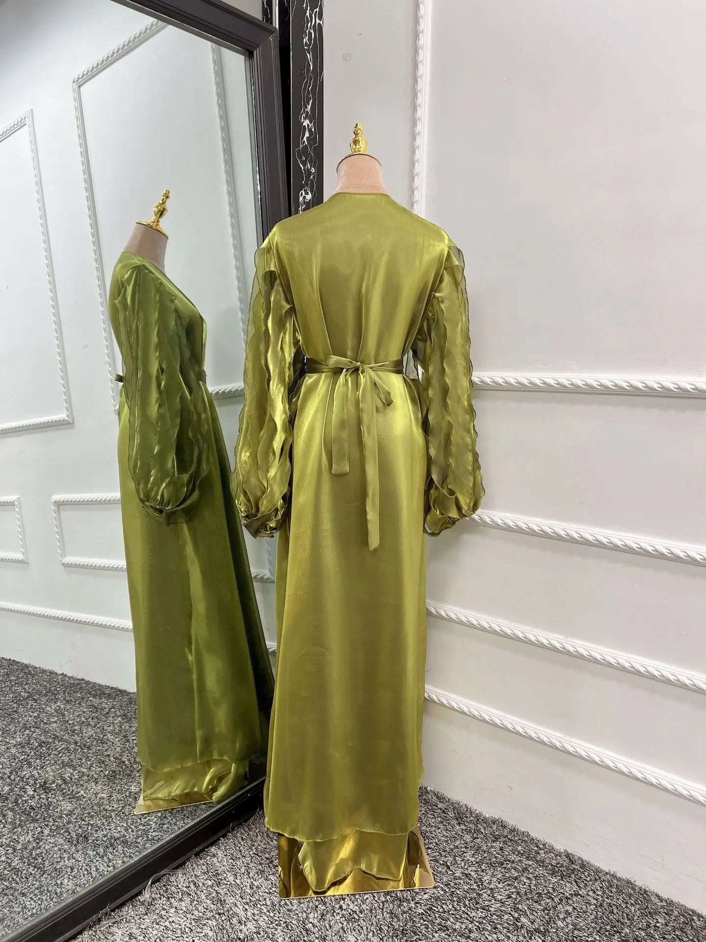 Elegant Dress Solid Color Unique Sleeve Islamic Front Open Abaya Dress